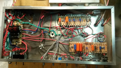 20170115_202423.jpg (787.52 Kio) Vu 32692 fois vu d'ensemble du câblage, c'est quand même un peu le B***EL là dedans!